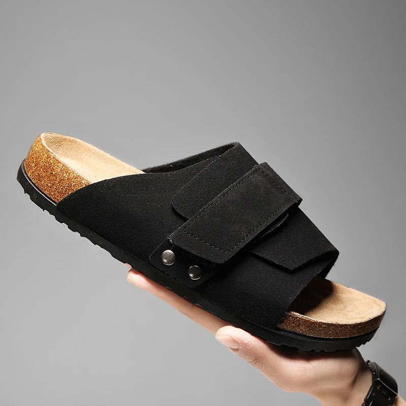 Claquette orthopédique homme en liège à scratch ajustable
