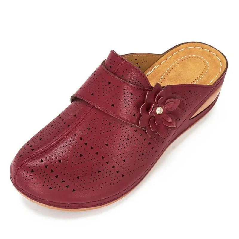 Sabot orthopédique femme fleur à petit talon