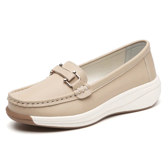 Mocassin orthopédique femme à semelle compensée beige