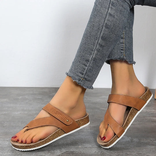 Tong orthopédique femme design ergonomique