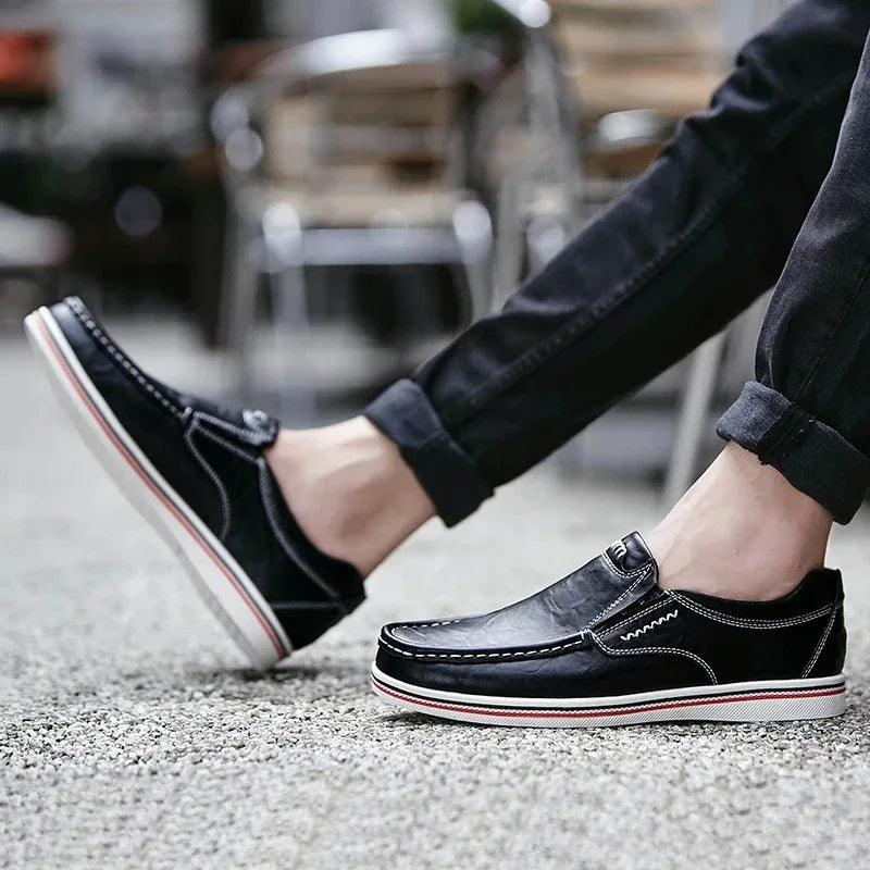 Mocassin orthopédique homme couture contrastée
