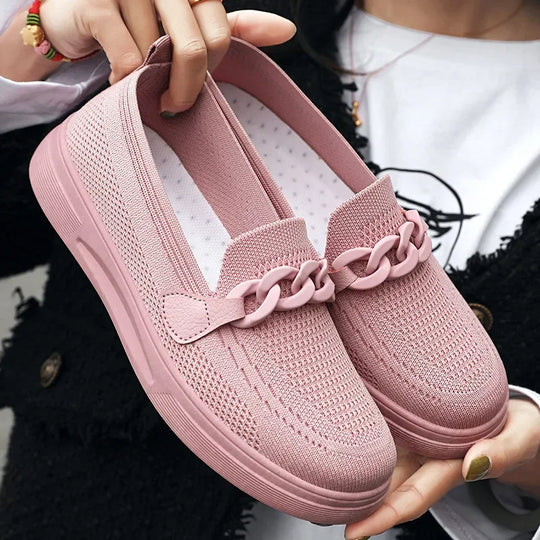Mocassin orthopédique femme à bride fantaisie