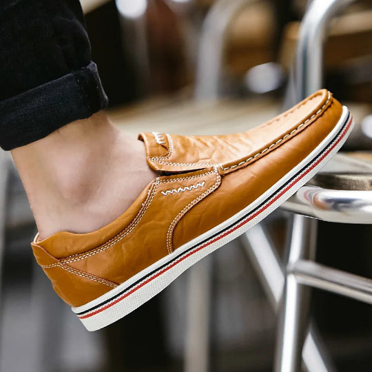 Mocassin orthopédique homme couture contrastée