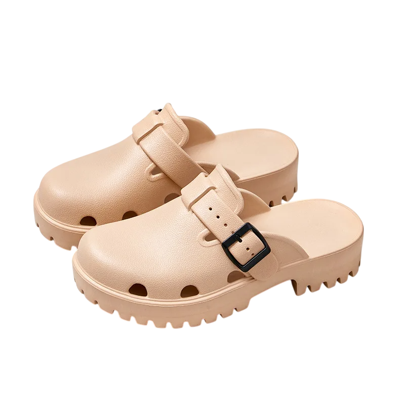 Sabot orthopédique femme avec bride réglable et crampons beige