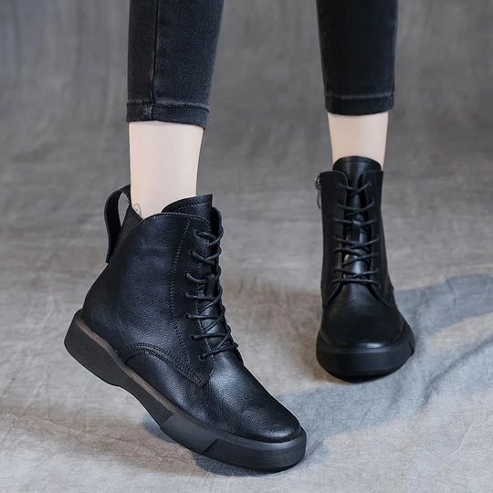 Botte orthopédique femme à lacets pratiques