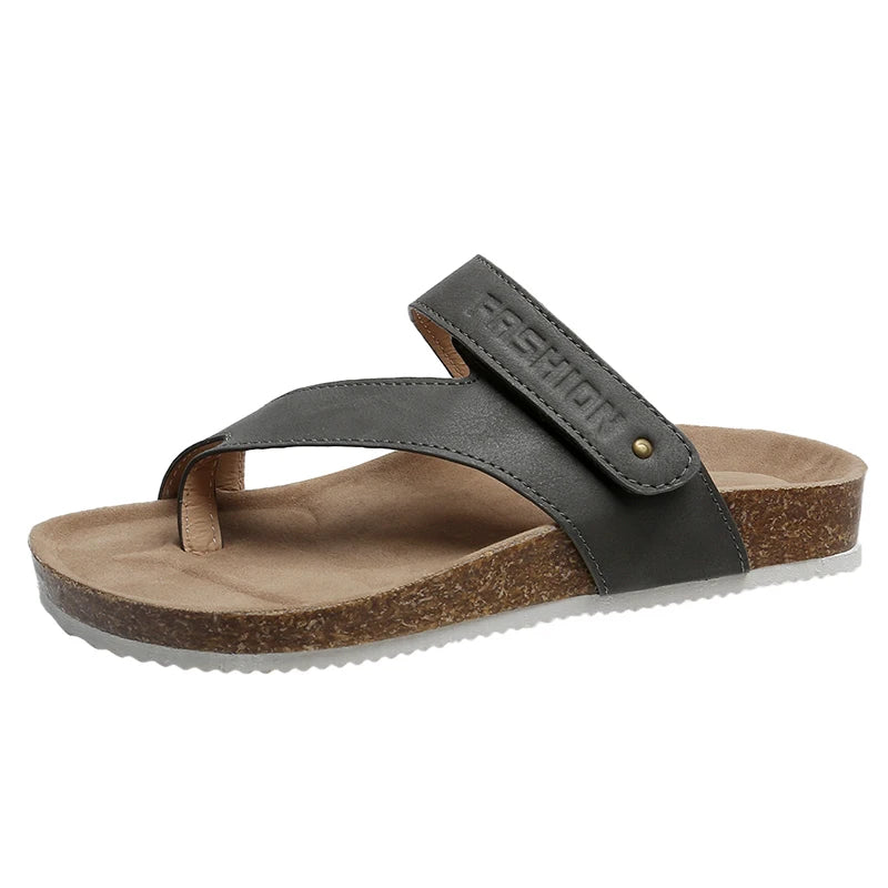Tong orthopédique femme design ergonomique marron