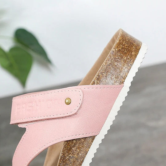 Tong orthopédique femme design ergonomique